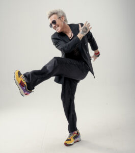 Cae "All Inclusive" al Teatro Vera